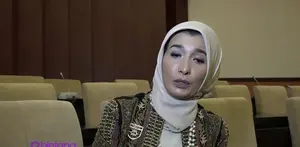 Arzetti Bilbina sibuk berkarir di dunia hiburan dan politik. Tetapi, menurutnya keluarga adalah bagian terpenting dan tidak boleh ia abaikan.