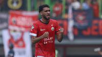 Bek Persija Jakarta, Willian Pacheco dalam laga melawan PSM Makassar pada 15 Agustus 2017. (Liputan6.com/Helmi Fithriansyah)