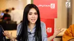Dikenal hobi keluarkan jargon lucu dan unik, Syahrini meminta para selebritas lain untuk mengakui dan meminta izin jika memakainya.
