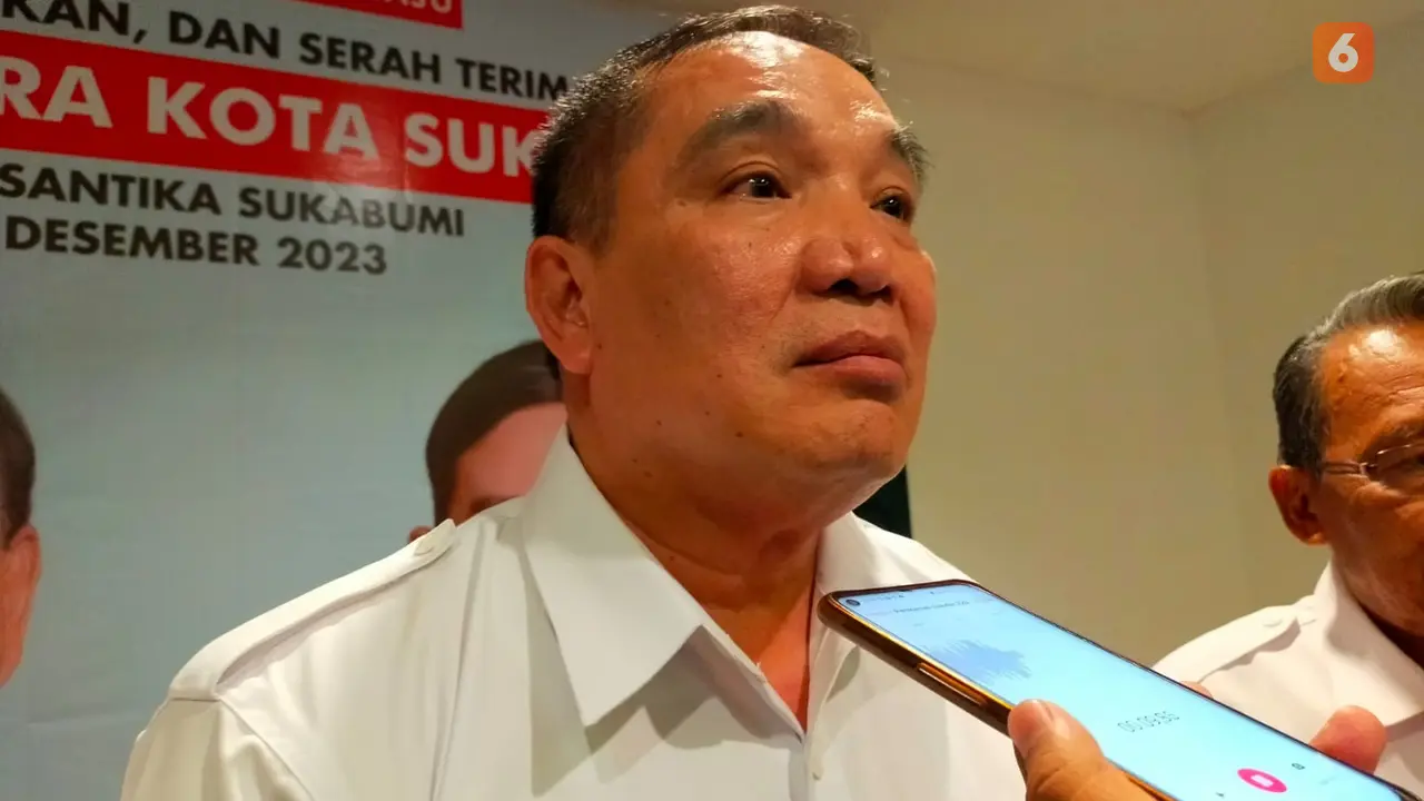 Luthfi Achmad resmi menjabat sebagai Ketua Dewan Pimpinan Cabang (DPC) partai Gerindra Kota Sukabumi periode 2023 menggantikan Dedi R Wijaya (Liputan6.com/Fira Syahrin).