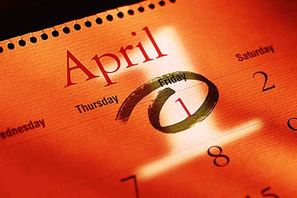Sejarah April Mop