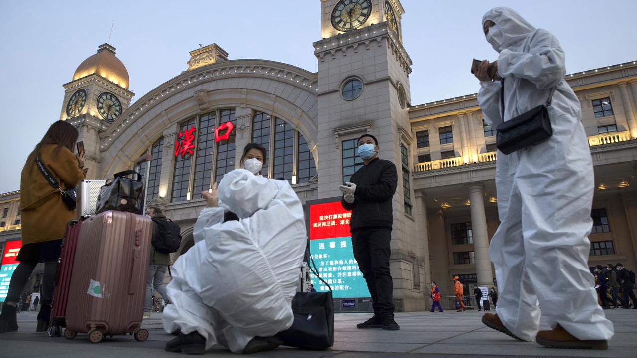 FOTO: Lockdown Berakhir, Kereta Kembali Beroperasi di Wuhan