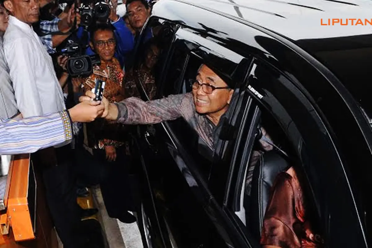 jokowi-resmikan-tol-5-131227c.jpg