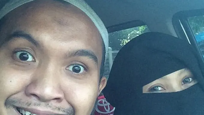 [Bintang] Caisar dan Indadari