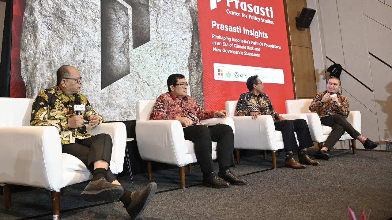Diskusi Reshaping Indonesia’s Palm Oil Foundations in an Era of Climate Risk and New Governance Standards.