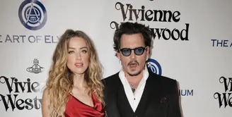 Kebahagiaan nampaknya tengah tak berpihak pada aktor Hollywood, Johnny Depp. Baru beberapa hari yang lalu ibunda tercinta telah pergi ke pangkuan Maha Kuasa, aktor inipun harus menelan pil pahit lainnya. (AFP/Bintang.com)