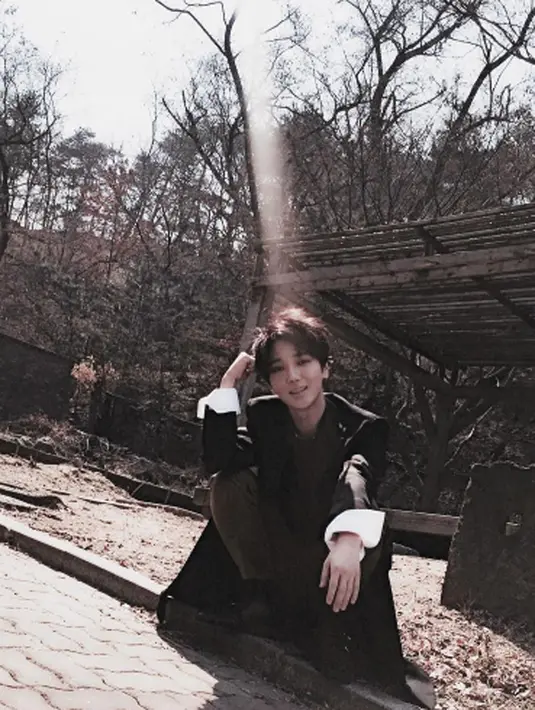 "Bisakah saya membungkus beberapa makanan khas Indonesia, saya begitu menyukai sate ayam dan nasi padang," tuturnya ketika di wawancarai oleh stasiun tv Korea. (viainstagram@yesung1106/Bintang.com)