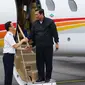 Menteri Koordinator Bidang Kemaritiman, Luhut Binsar Pandjaitan mendarat di Bandara Silangit, Sumatera Utara. Menteri Koordinator Bidang Kemaritiman, Luhut Binsar Pandjaitan mendarat di Bandara Silangit, Sumatera Utara. (Kemenko Kemaritiman)