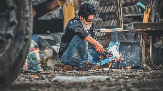 Ilustrasi tekun, semangat bekerja