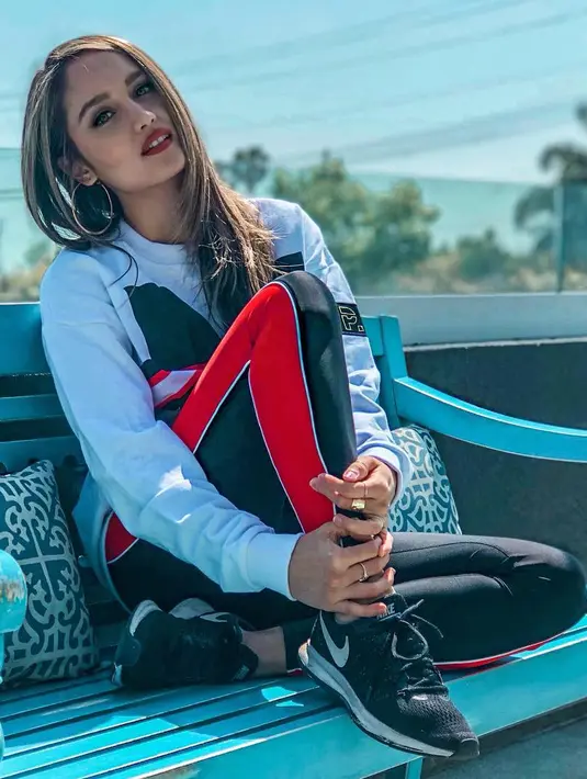 (Instagram/claurakiehl)