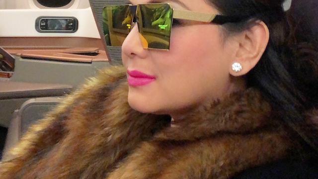 [Bintang] Nia Daniaty