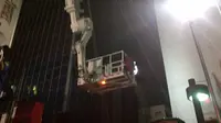 Api ke Lantai 19 Wisma Kosgoro, Bronto Skylift Terkendala Angin 