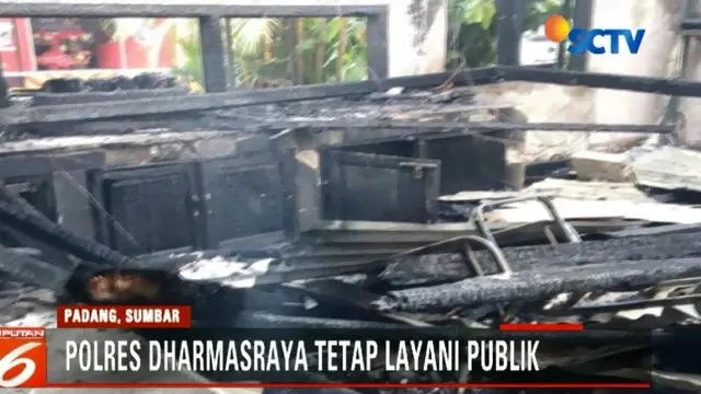 Polres Dharmasraya upayakan pelayanan masyarakat tetap berjalan meskipun markas dibakar pada Minggu (12/11) pagi).