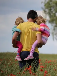 Ilustrasi anak kembar (dok.unsplash/ Juliane Liebermann)