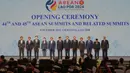 Wakil Presiden Republik Indonesia, Ma'ruf Amin (kedua kanan) menghadiri pembukaan acara Konferensi Tingkat Tinggi (KTT) ke-44 dan ke-45 ASEAN, di Vientiane, Laos. (AP Photo/Dita Alangkara)