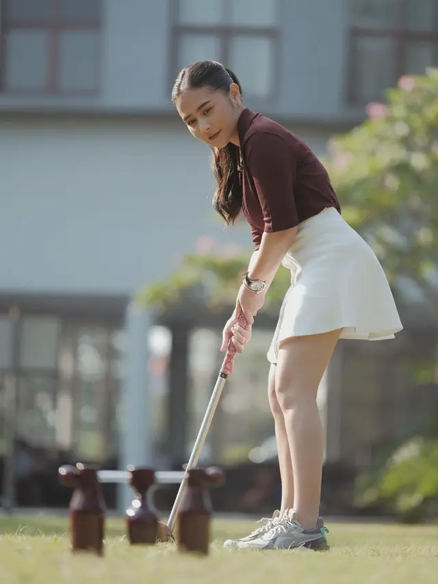 6 Potret Prilly Latuconsina Jajal Hobi Baru dengan Olaharaga Woodball
