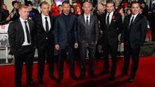 Kelas 92 Manchester United (MU) yakni Paul Scholes, Phil Neville, Ryan Giggs, Nicky Butt, David Beckham, dan Gary Neville (kiri ke kanan). (AFP/Leon Neal)