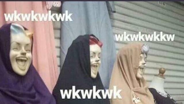 6 Meme Manekin Banyak Tingkah Ini Mengundang Gelak Tawa, Kocak