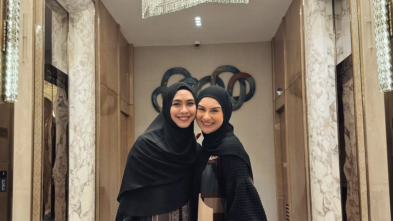Irish Bella dan Oki Setiana Dewi