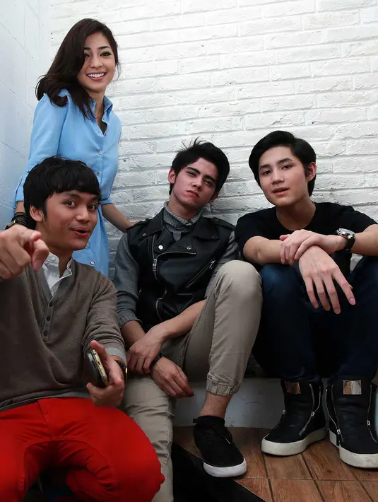 Cerita dalam video klip 'Bahagia Dengan Cinta' akan terus menyambung dengan video klip selanjutnya. Namun kelanjutan ceritanya masih dirahasiakan oleh para personel The Freaks. (Deki Prayoga/Bintang.com)