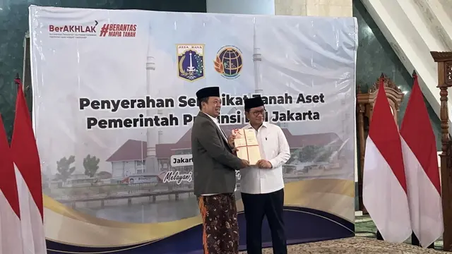 Kementerian ATR/BPN menyerahkan sebanyak 3.922 sertifikat aset milik Pemprov DKI Jakarta kepada Gubernur DKI Jakarta Pramono Anung.