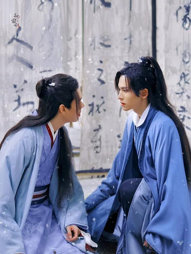 Penampilan Zhang Zehan dan Gong Jun dalam Word of Honor. (Foto: Dok. Youku/ IMDb)