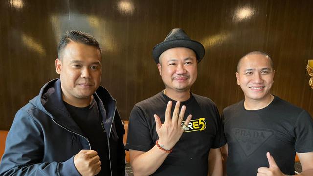 Ressa Herlambang bersama Ketua umum IPMI, Anto Jangkar dan Basuki Surodjo