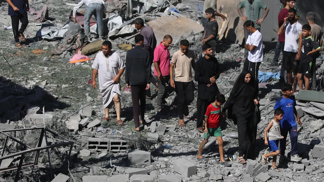 Di Tengah Desakan Gencatan Senjata, Militer Israel Tetap Lancarkan Serangan di Gaza