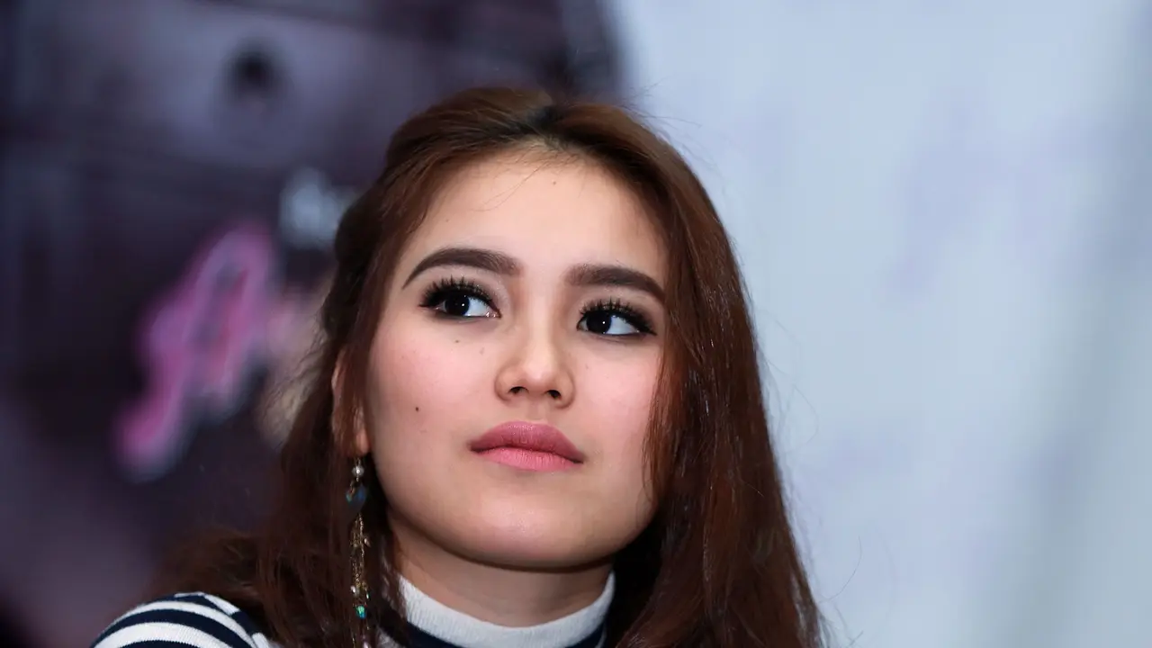 [Bintang] Ayu Ting Ting