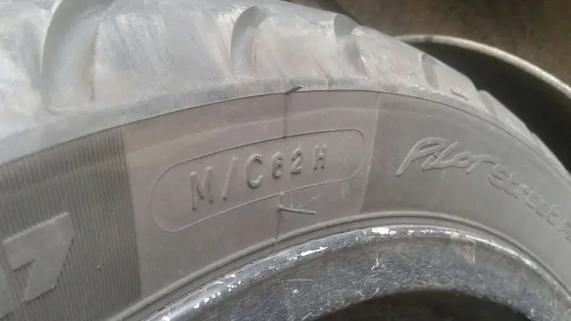 Ban Sepeda Motor
