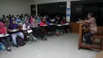 Para mengikuti kegiatan perkuliahan di Fakultas Ilmu Sosial, Universitas Negeri Jakarta, (17/9/14). (Liputan6.com/Faizal Fanani)