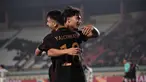 Pesepak bola Timnas Jerman U-17 Bilal Yalcinkaya berselebrasi dengan rekan setimnya setelah mencetak gol ke gawang Selandia Baru pada matchday 2 Grup F Piala Dunia U-17 2023 di Stadion Si Jalak Harupat, Bandung, Rabu (15/11/2023) malam WIB. (Doc. LOC WCU17/SBN)