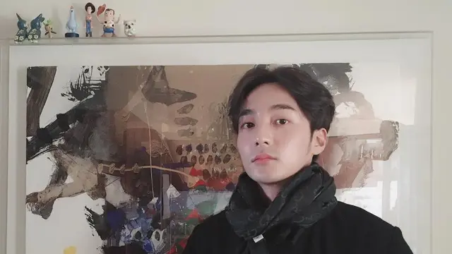 Roy Kim (Instagram/ @roykimmusic - https://www.instagram.com/p/BrHbeCMjfbT/)