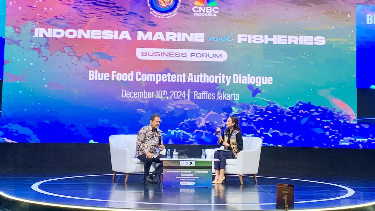 Menteri KKP Sakti Wahyu Trenggono dalam kegiatan Indonesia Marine & Fisheries Business Forum di Jakarta, Selasa (10/12/2024).