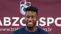 Andre Onana ketika dikenalkan sebagai pemain baru&nbsp;Trabzonspor pada musim 2025/2026 - Official X&nbsp;Trabzonspor/@Trabzonspor