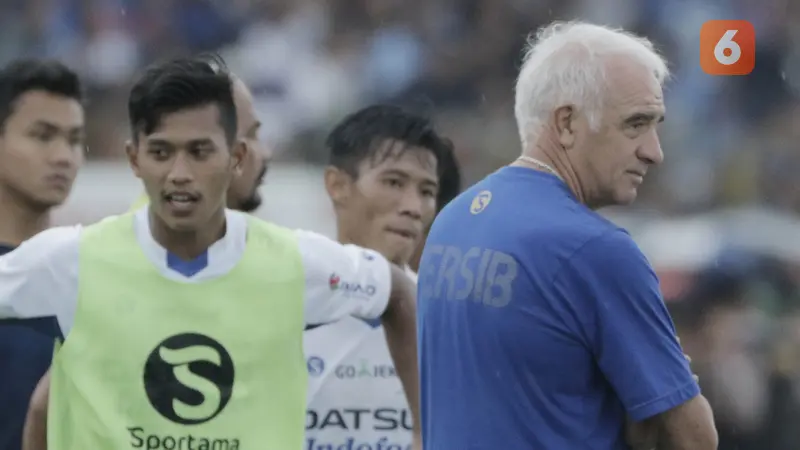 Pelatih Persib Bandung, Mario Gomez