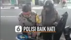 Manusia adalah makhluk sosial. Hal ini dilakukan oleh polisi yang membantu pengendara lain saat kehabisan bahan bakar.