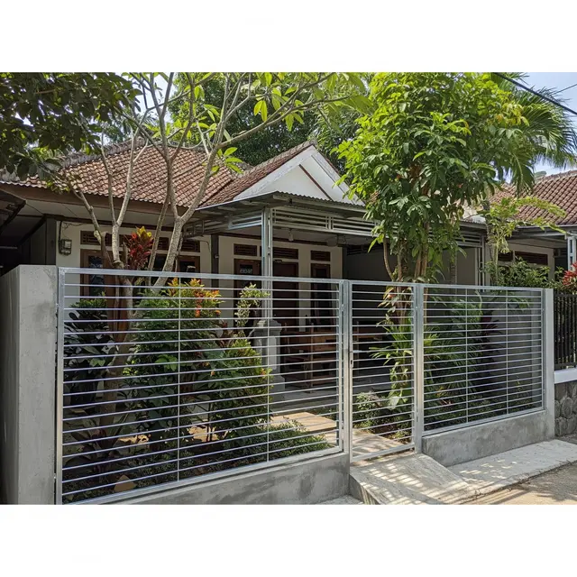 Model Pagar Rumah Kampung Minimalis yang Bikin Tampak Modern (Gemini AI)
