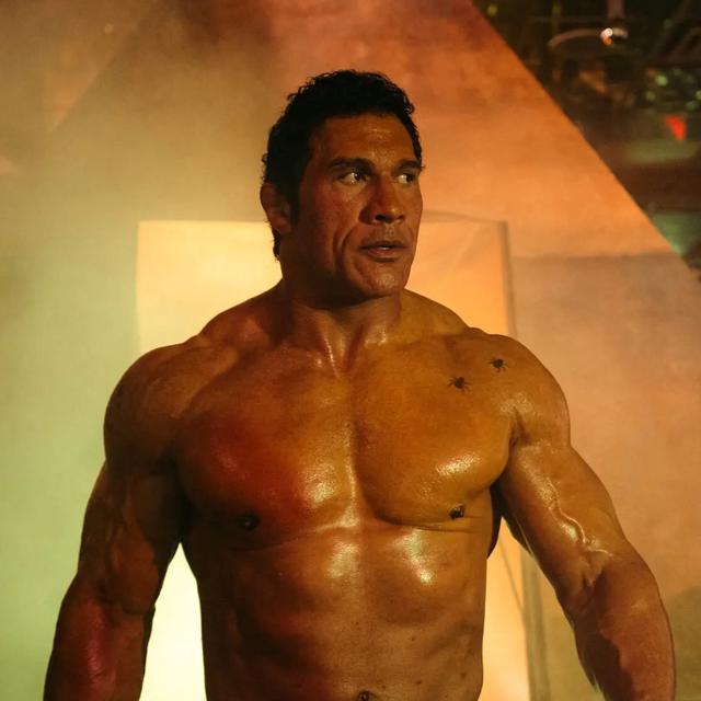 The Smashing Machine Review: Dwayne Johnson's Transformation in Mark Kerr's Biopic