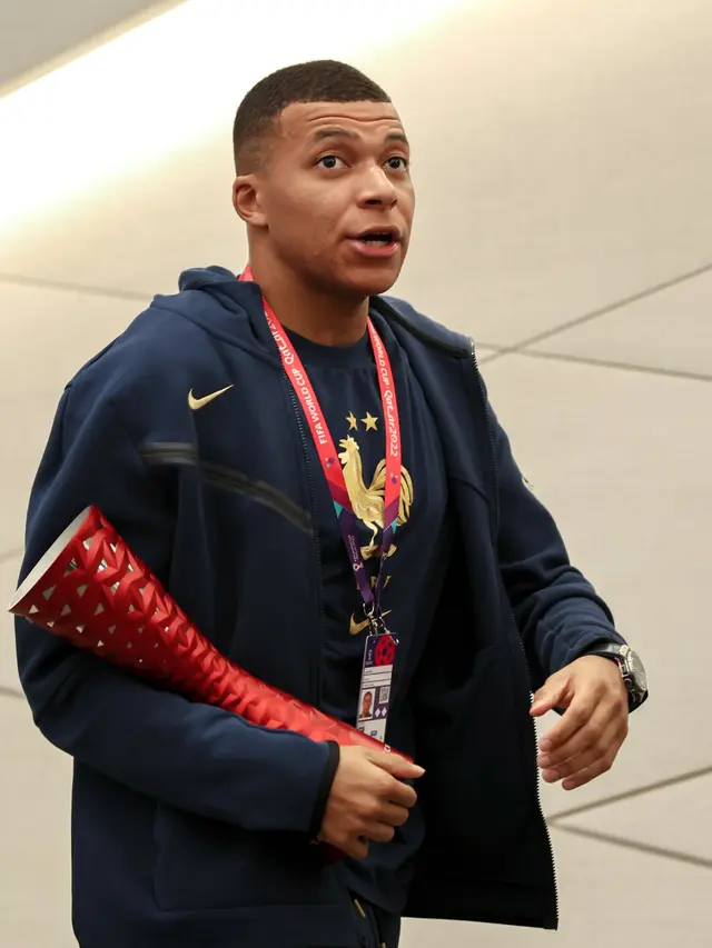 Mbappe mendapat penghargaan Man of the Match