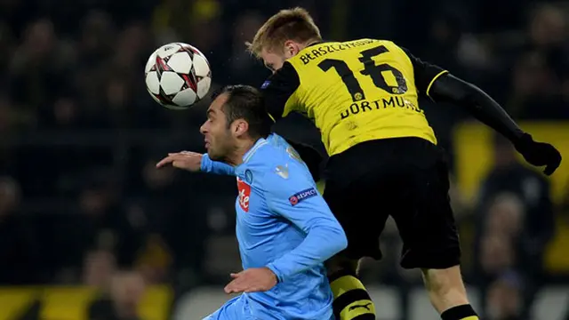 [VIDEO] Libas Napoli, Dortmund Pelihara Peluang Lolos