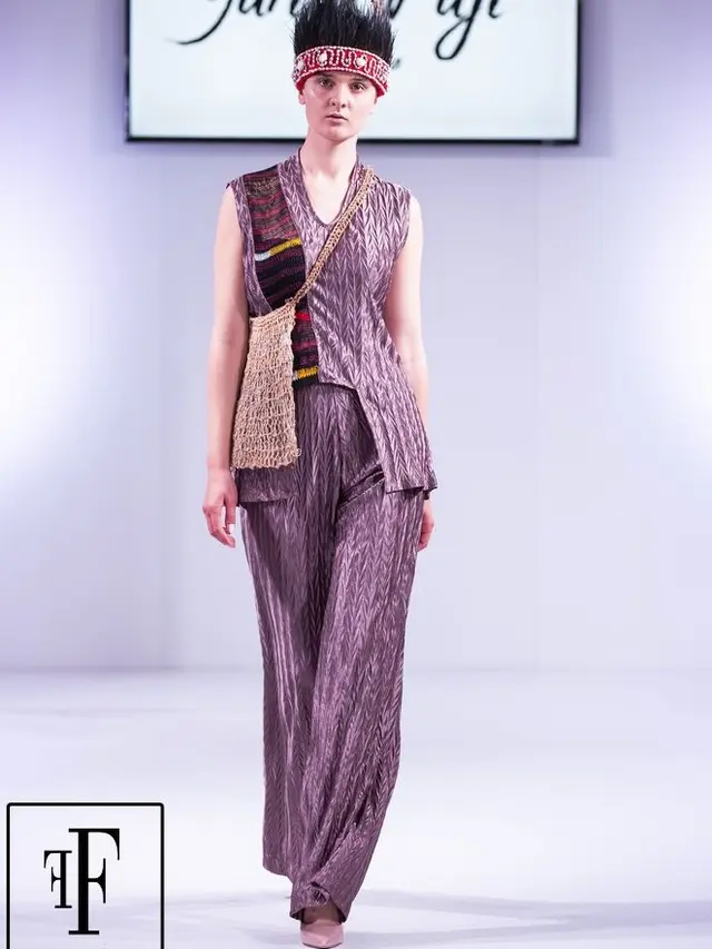 Rajutan Papua di London Fashion Week 2019