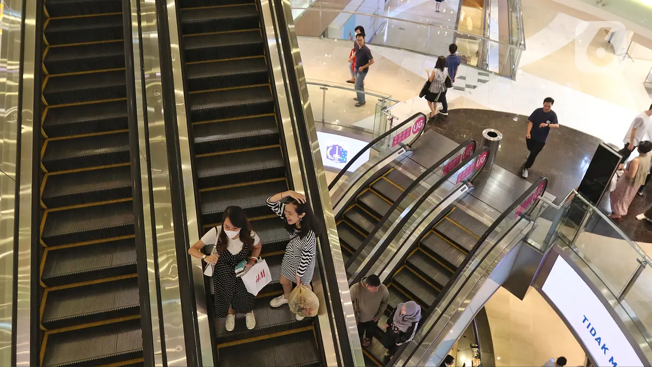 Pengunjung Mal Grand Indonesia Masih Normal di Tengah Virus Corona