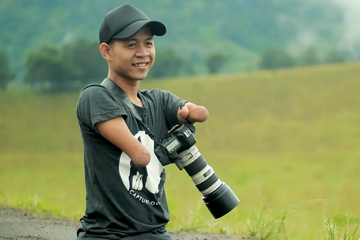 Fotografer Difabel Asal Indonesia Pukau Dunia dengan Karyanya