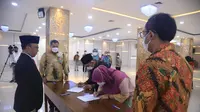 Sekjen Kementerian Ketenagakerjaan (Kemnaker) Anwar Sanusi melantik 22 orang Pejabat Fungsional Kemnaker.