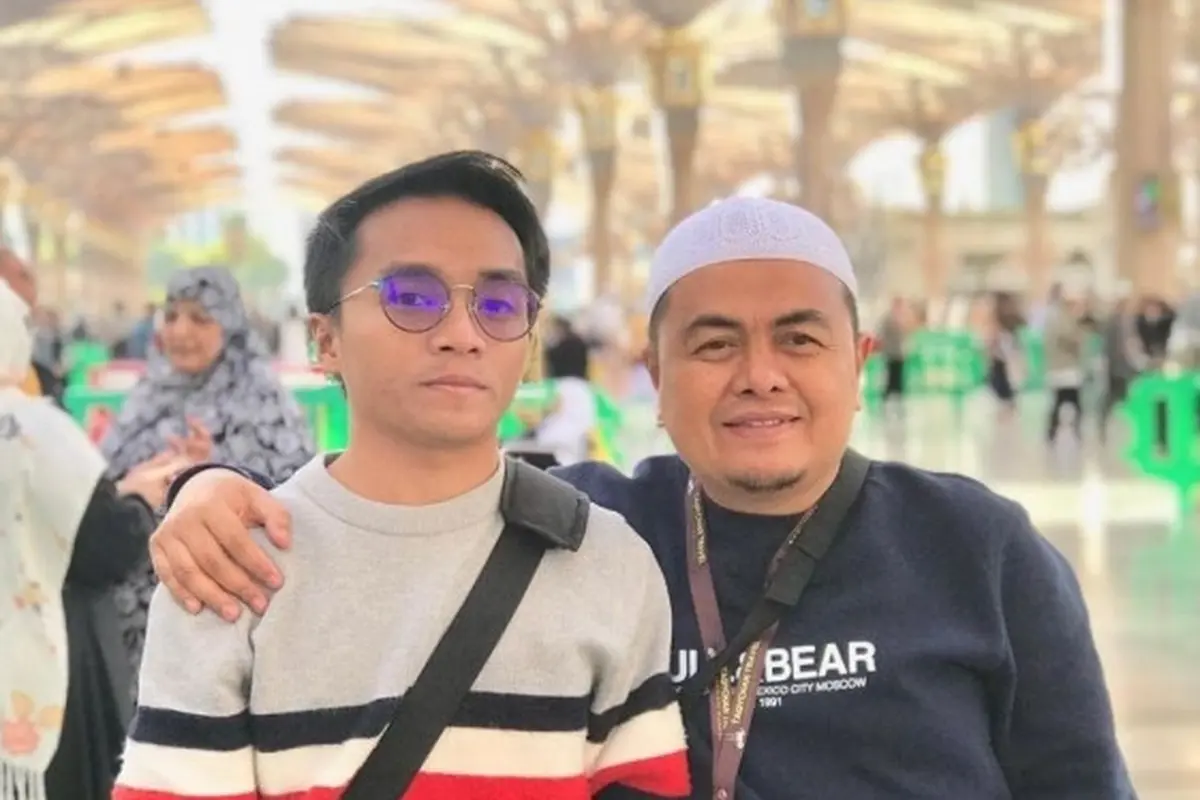 7 Potret Kebersamaan Taqy Malik dan Ayahnya, Tengah Jadi Sorotan