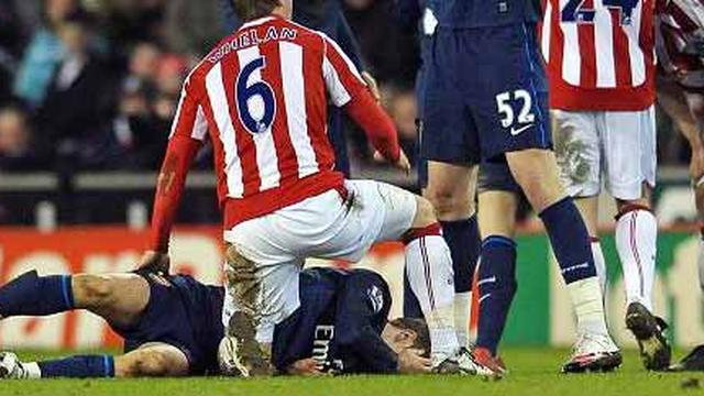 7 Pemain Yang Patah Kaki Mirip Eks Striker Chelsea Bola Liputan6 Com