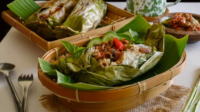4 Resep Nasi Bakar ala Rumahan yang Bisa Ibu Recook, Enak dan Gampang Dibuat