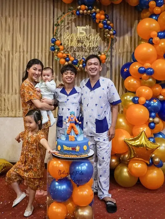 (Instagram/sarwenddah29)