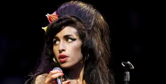 Sebuah album baru dari mendiang penyanyi Amy Winehouse sudah diap untuk dirilis pada bulan ini. (Bintang/EPA)